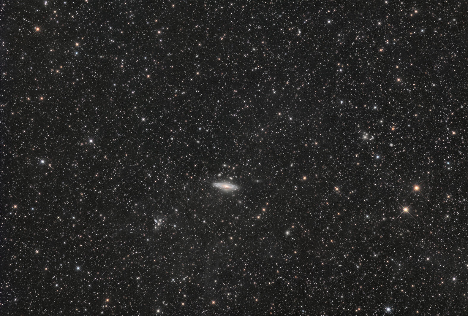 Stephan's Quintet, Deer Lick Group &amp; Supernova (sn2025rbs)